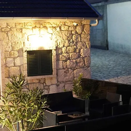 Jokic With Jacuzzi & Seasonal Heated Pool Villa Posusje