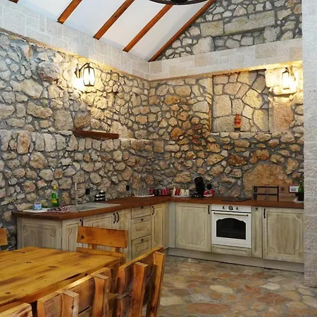 Villa Jokic With Jacuzzi & Seasonal Heated Pool