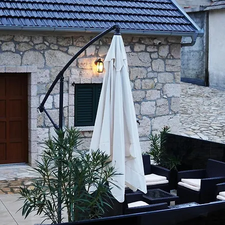Jokic With Jacuzzi & Seasonal Heated Pool * Posusje